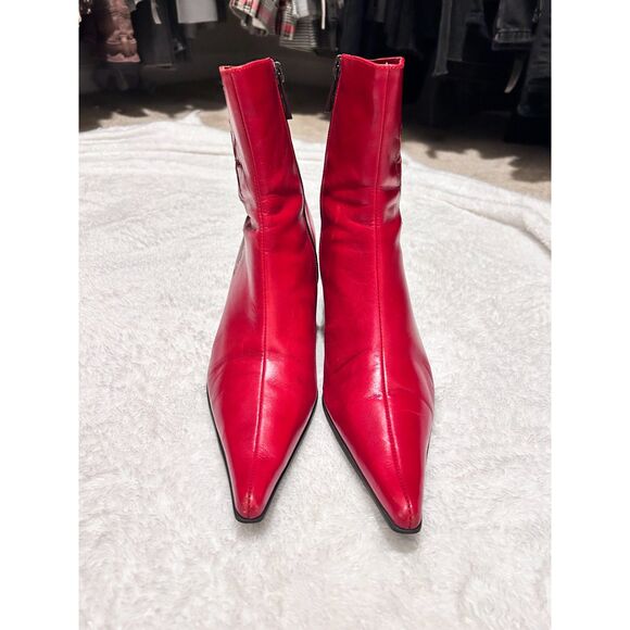 Vintage 90's Y2K Red Leather Pointed Toe Kitten Heel Ankle Boots by BELLE - Picture 2 of 11